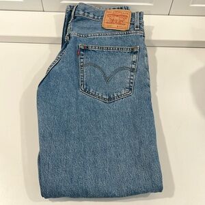 Levi 505 Pants Mens 34x32 Levi Strauss Denim Jeans Regular fit.